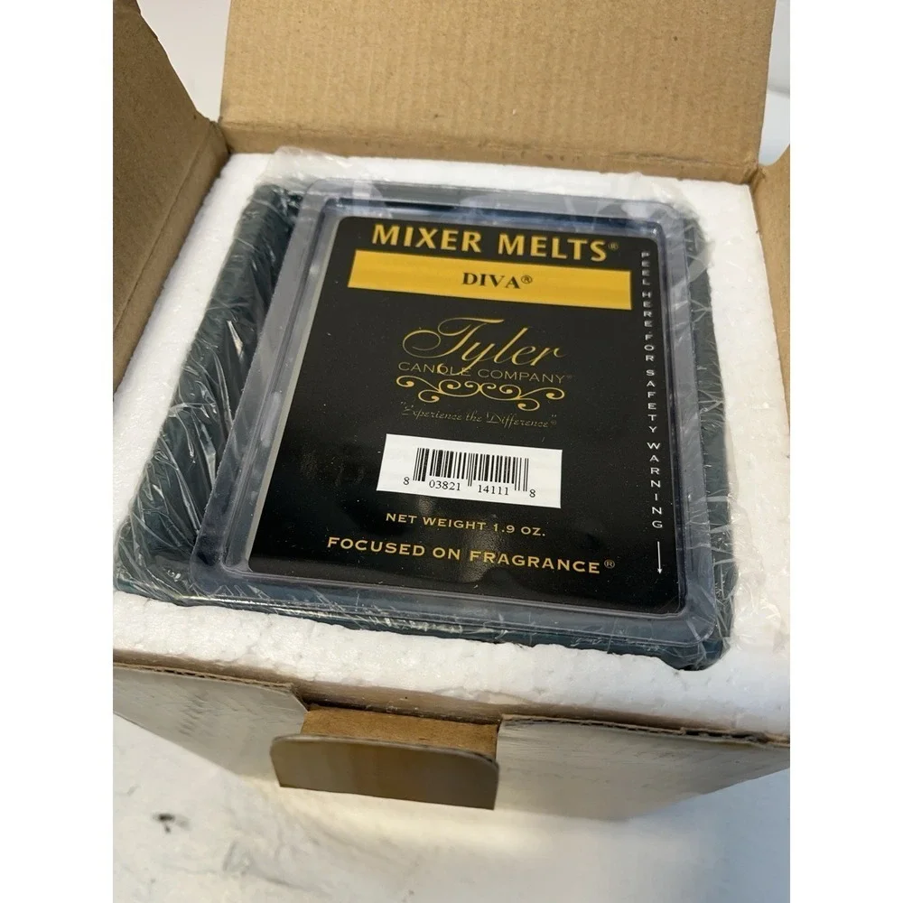 Tyler Candle Company‎ Exotic Peacock Wax Warmer With Diva Wax Melts. NIB